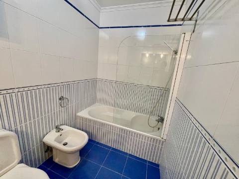 Apartamento T1+1 - Albufeira