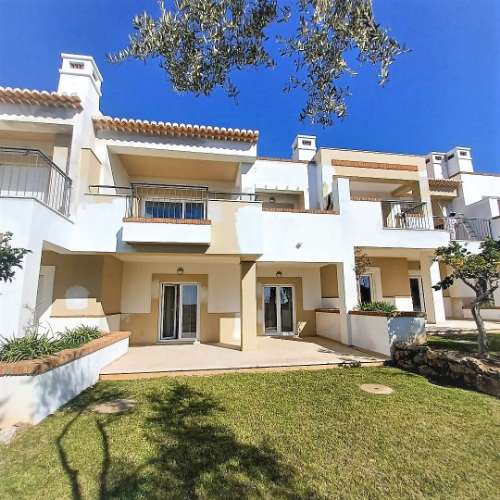 Moradia V2 em banda - Mexilheira Grande