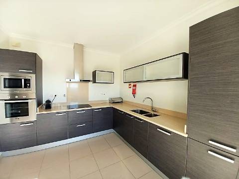 Moradia V2 em banda - Mexilheira Grande