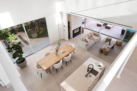 Moradia contemporânea V3 - Santa Bárbara de Nexe