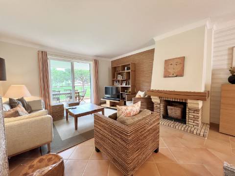 Apartamento T2 Urbanização Vila Sol