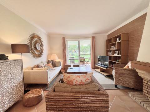 Apartamento T2 Urbanização Vila Sol