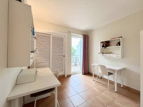 Apartamento T2 Urbanização Vila Sol