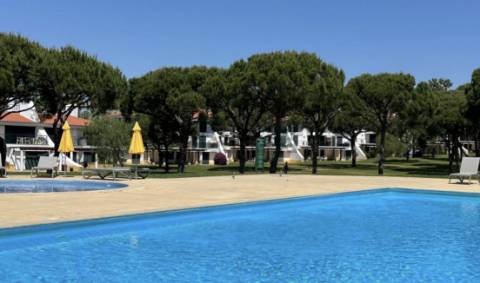 Apartamento T2 Urbanização Vila Sol