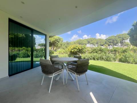 Moradia de Luxo V4 renovada - Vilamoura