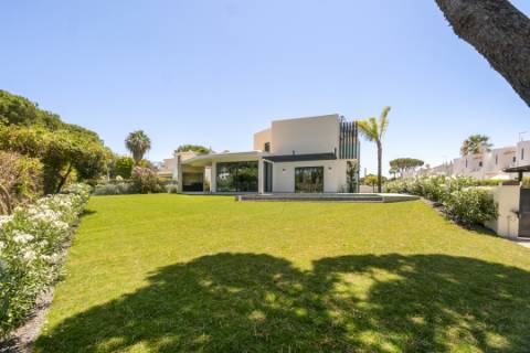 Moradia de Luxo V4 renovada - Vilamoura