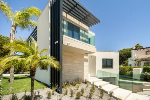 Moradia de Luxo V4 renovada - Vilamoura