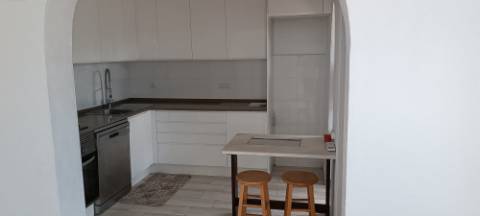 Moradia têrrea de arquitectura tradicional para venda a pouca distancia da Quinta do Lago