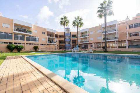 Apartamento T3 a pouca distância da Marina de Vilamoura