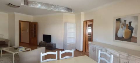 Apartamento T3 a pouca distância da Marina de Vilamoura