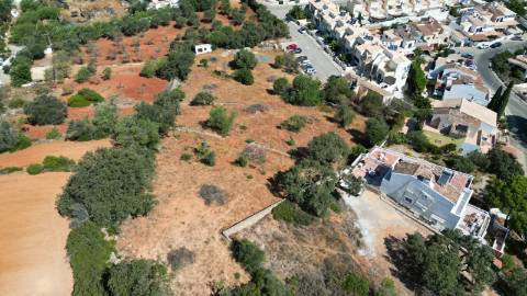 Terreno com projeto aprovado - Goncinha