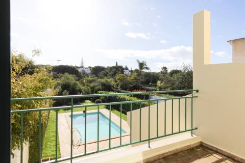 Moradia V3 renovada - Vilamoura