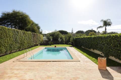 Moradia V3 renovada - Vilamoura