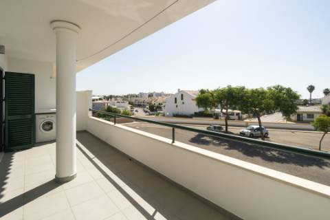 Moradia Geminada V3 - Albufeira