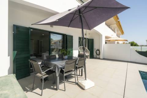 Moradia Geminada V3 - Albufeira