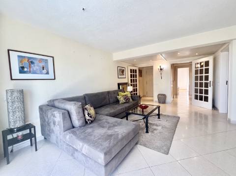 Apartamento T2 em Vilamoura com vista Mar