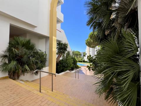 Apartamento T2 em Vilamoura com vista Mar