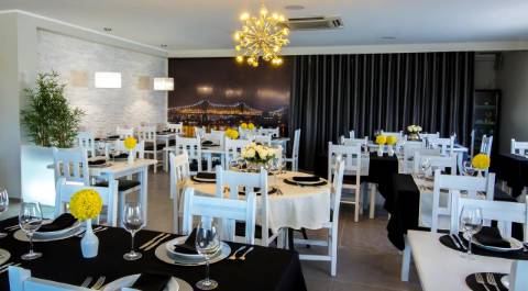 Hostel de 22 Quartos na Guia