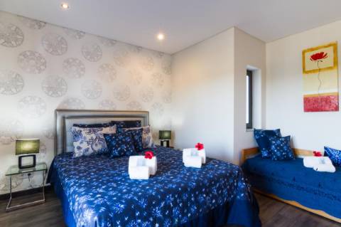 Hostel de 22 Quartos na Guia