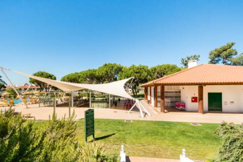 Fantástico apartamento T2 - Condomínio privado Vila Sol