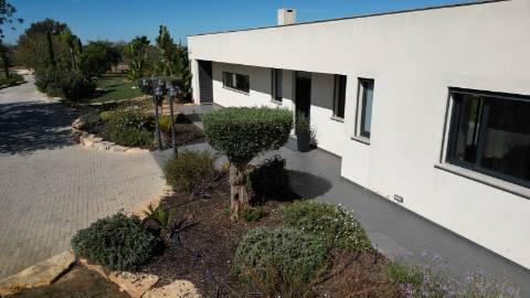 Moradia V5, refúgio de paz no coração da natureza, em Algoz