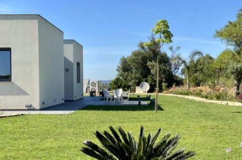 Moradia V5, refúgio de paz no coração da natureza, em Algoz