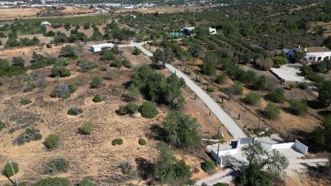 Moradia V5, refúgio de paz no coração da natureza, em Algoz