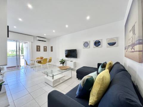 Magnífico Apartamento T2 Renovado - Zona Tranquila de Vilamoura