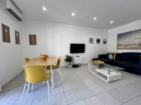 Magnífico Apartamento T2 Renovado - Zona Tranquila de Vilamoura