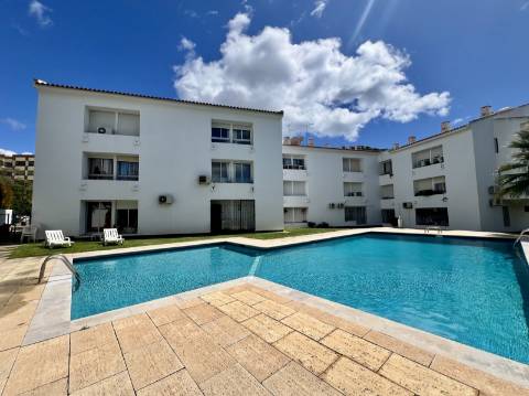Magnífico Apartamento T2 Renovado - Zona Tranquila de Vilamoura