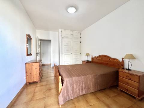 Apartamento T2 +1 - Quarteira