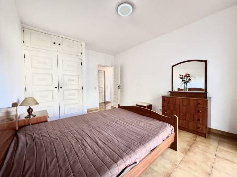 Apartamento T2 +1 - Quarteira