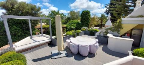 Magnífica vivenda com vista mar, piscina e campo de ténis, Almancil