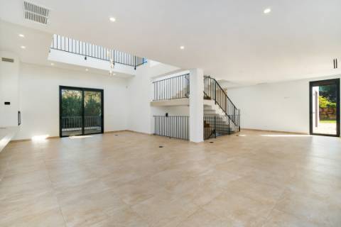 Moradia Contemporânea com piscina - Perto de Loulé