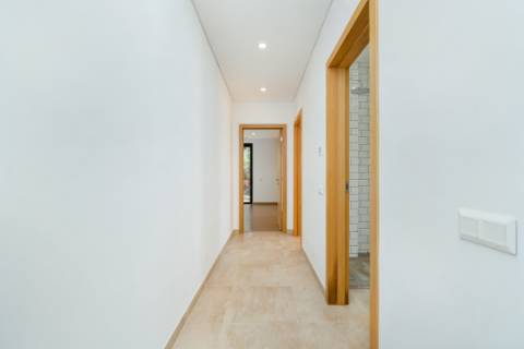 Moradia Contemporânea com piscina - Perto de Loulé