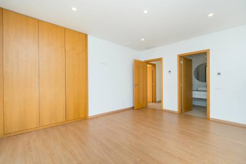 Moradia Contemporânea com piscina - Perto de Loulé