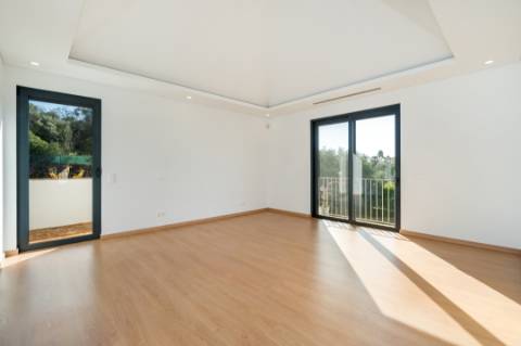 Moradia Contemporânea com piscina - Perto de Loulé