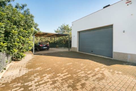 Moradia Contemporânea com piscina - Perto de Loulé