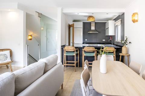 Moradia geminada V2 +1- Carvoeiro