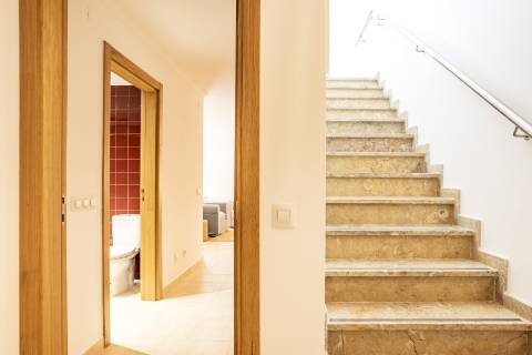 Moradia geminada V2 +1- Carvoeiro