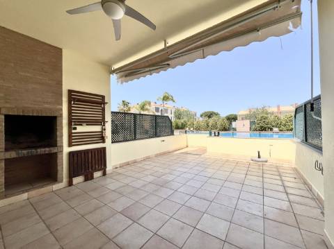 Deslumbrante moradia V2+2 - Vilamoura