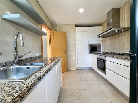 Deslumbrante moradia V2+2 - Vilamoura