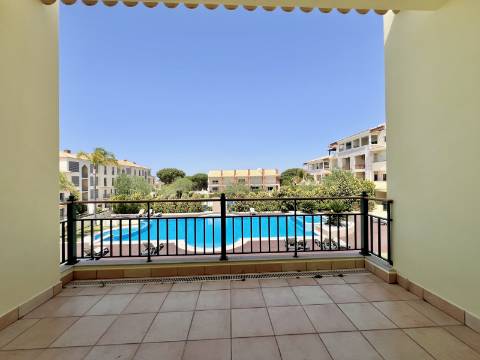 Deslumbrante moradia V2+2 - Vilamoura