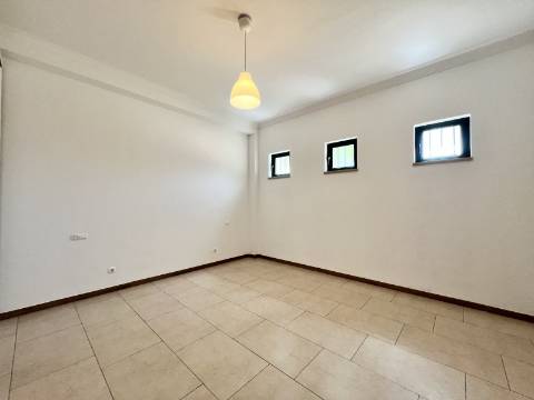 Deslumbrante moradia V2+2 - Vilamoura