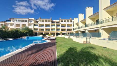 Deslumbrante moradia V2+2 - Vilamoura