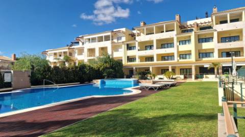 Deslumbrante moradia V2+2 - Vilamoura