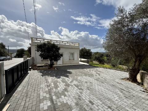 Encantadora Moradia T3 - Perto do Centro de Loulé