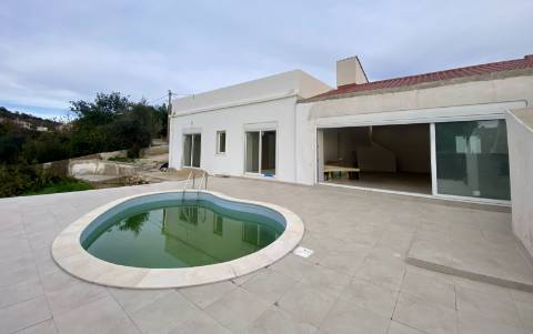 Encantadora Moradia T3 - Perto do Centro de Loulé