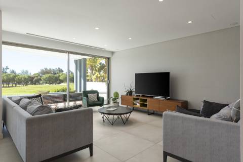 Luxuosa moradia com vista panorâmica para o campo de golfe de Vilamoura
