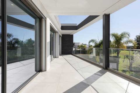 Luxuosa moradia com vista panorâmica para o campo de golfe de Vilamoura
